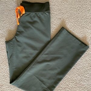 XS Moss FIGS Livingstons